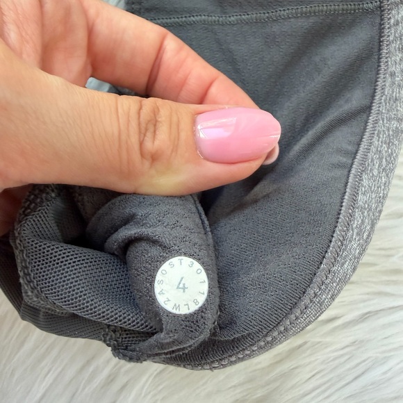 Lululemon bras x2 - Picture 3 of 4